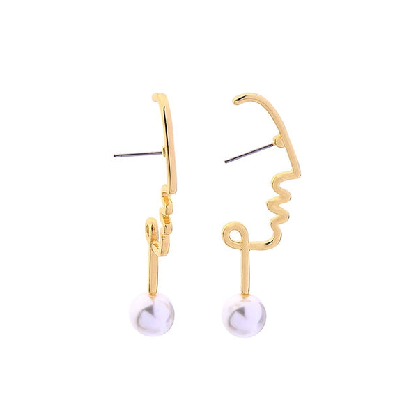 Elegant modern Women Earrings