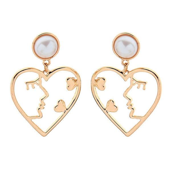 Elegant modern Women Earrings